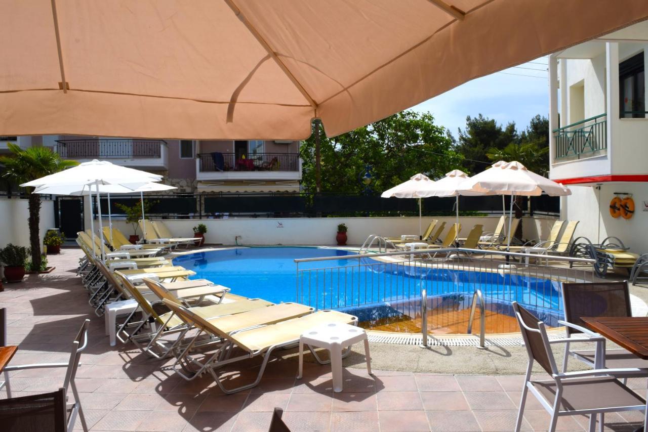 Hotel Ammos Polychrono Bagian luar foto